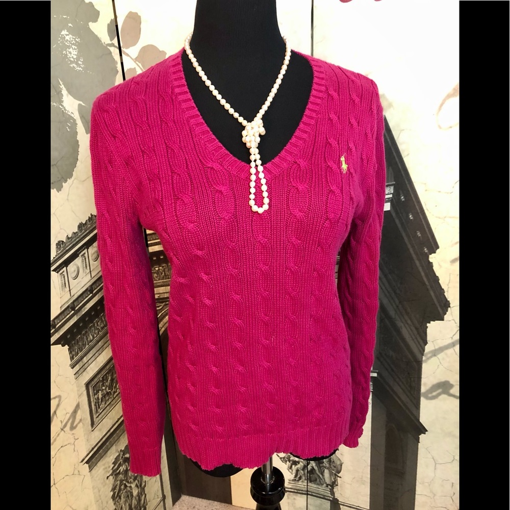 Beautiful sweater by Ralph Lauren in size large